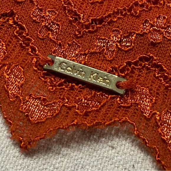 Calvin Klein Orange Chevron Sleeves Top - Size Large - Picture 6 of 14